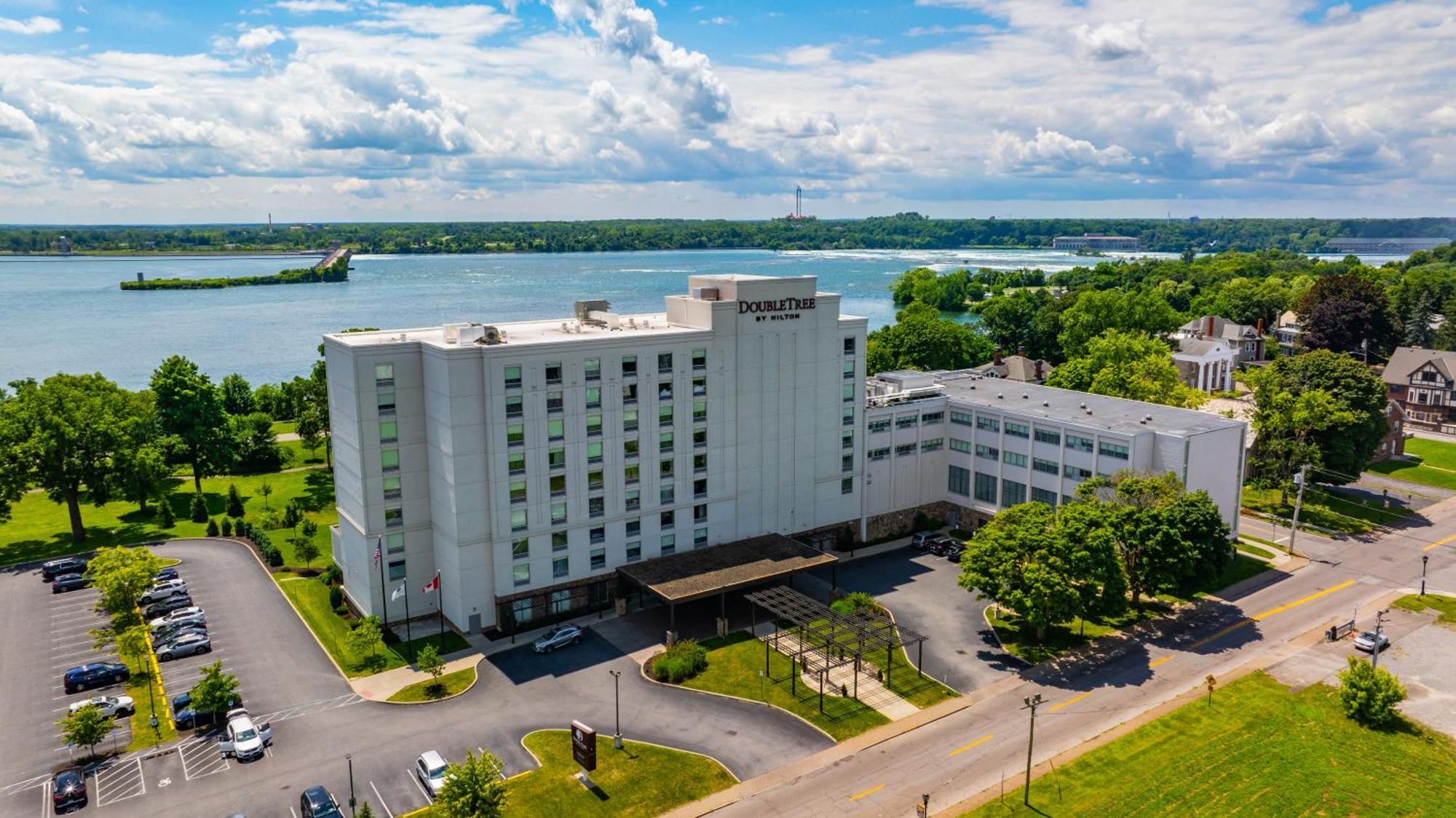 Doubletree By Hilton Hotel Niagara Falls New York Exterior foto